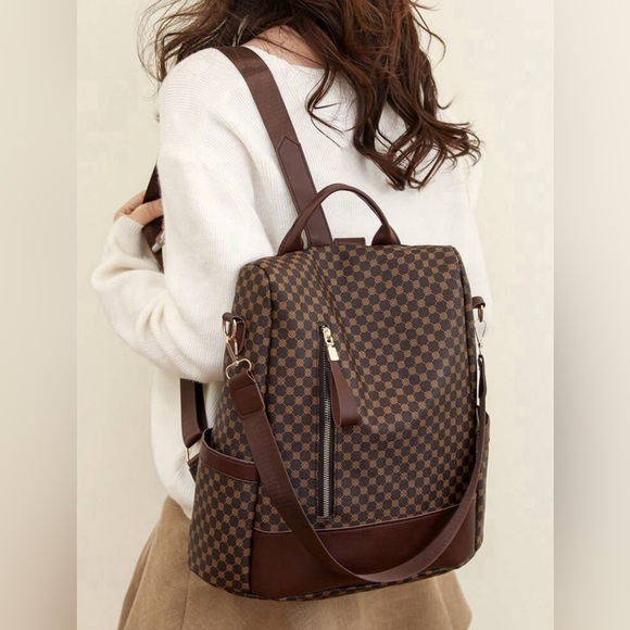 New Backpack, Shoulder Bag - Picture 3 of 7